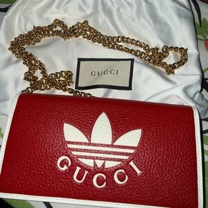 100% Authentic - Gucci x Adidas Red Leather Chain Bag - Excellent condition